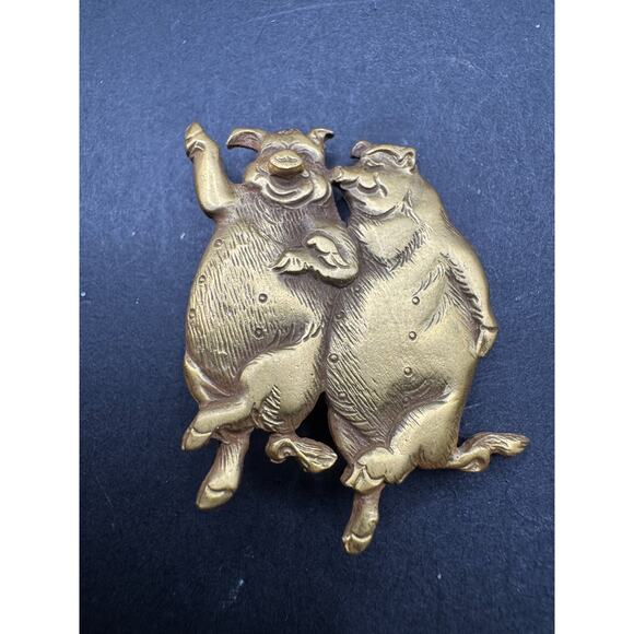 Vintage C & C MFA Museum of Fine Arts Gold Tone Dancing Pigs Brooch Pin - Picture 1 of 9